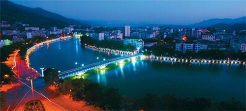 鱼想容无骨烤鱼饭